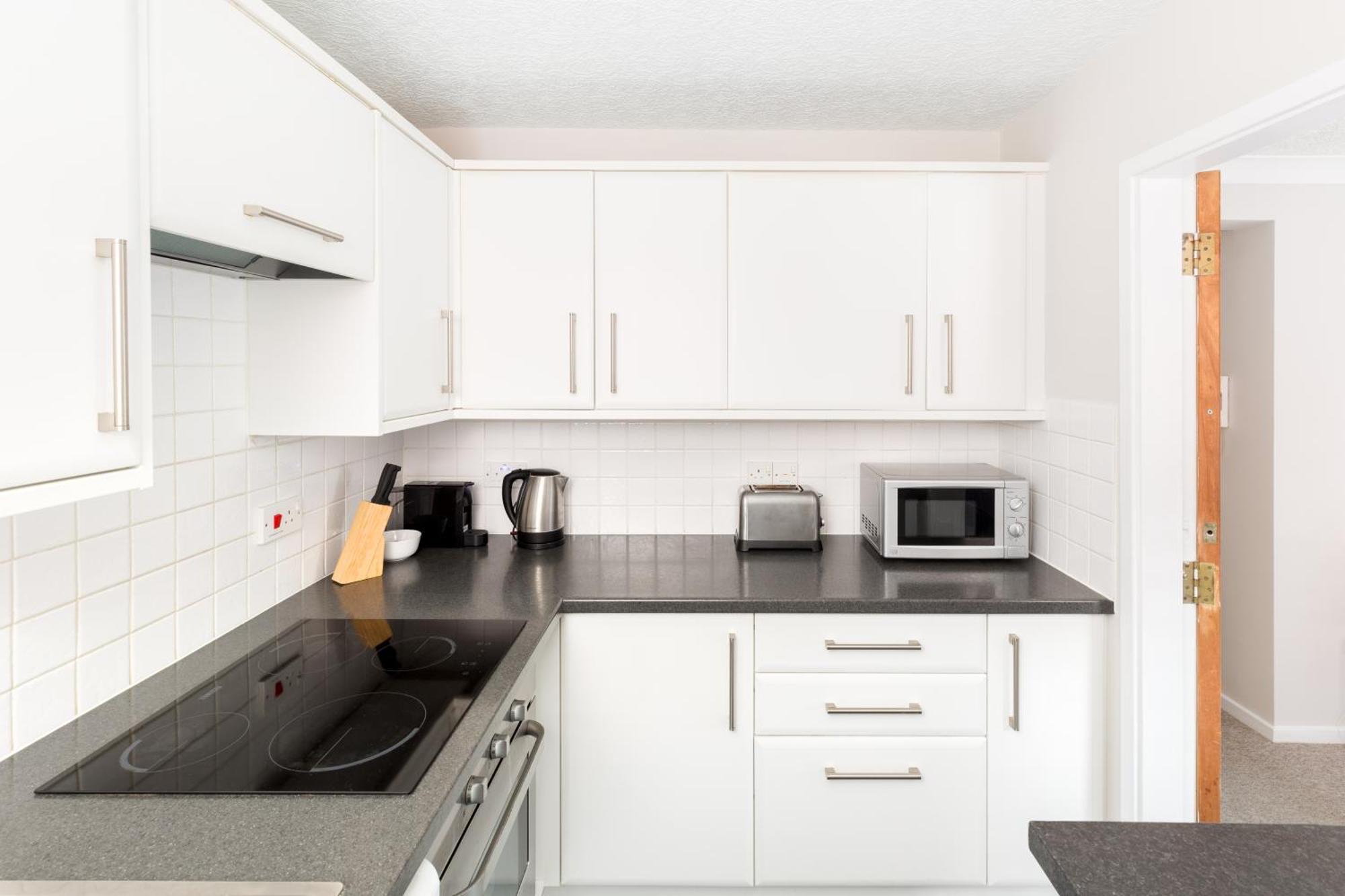 Modern 2-Bedroom Apartments With Free Parking In Leamington Spa Bagian luar foto